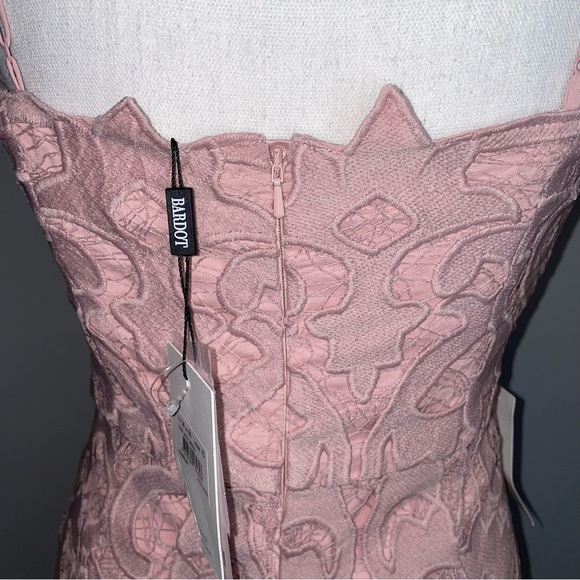 NWT Bardot Lina Lace Dress Pink Rose - Picture 11 of 16